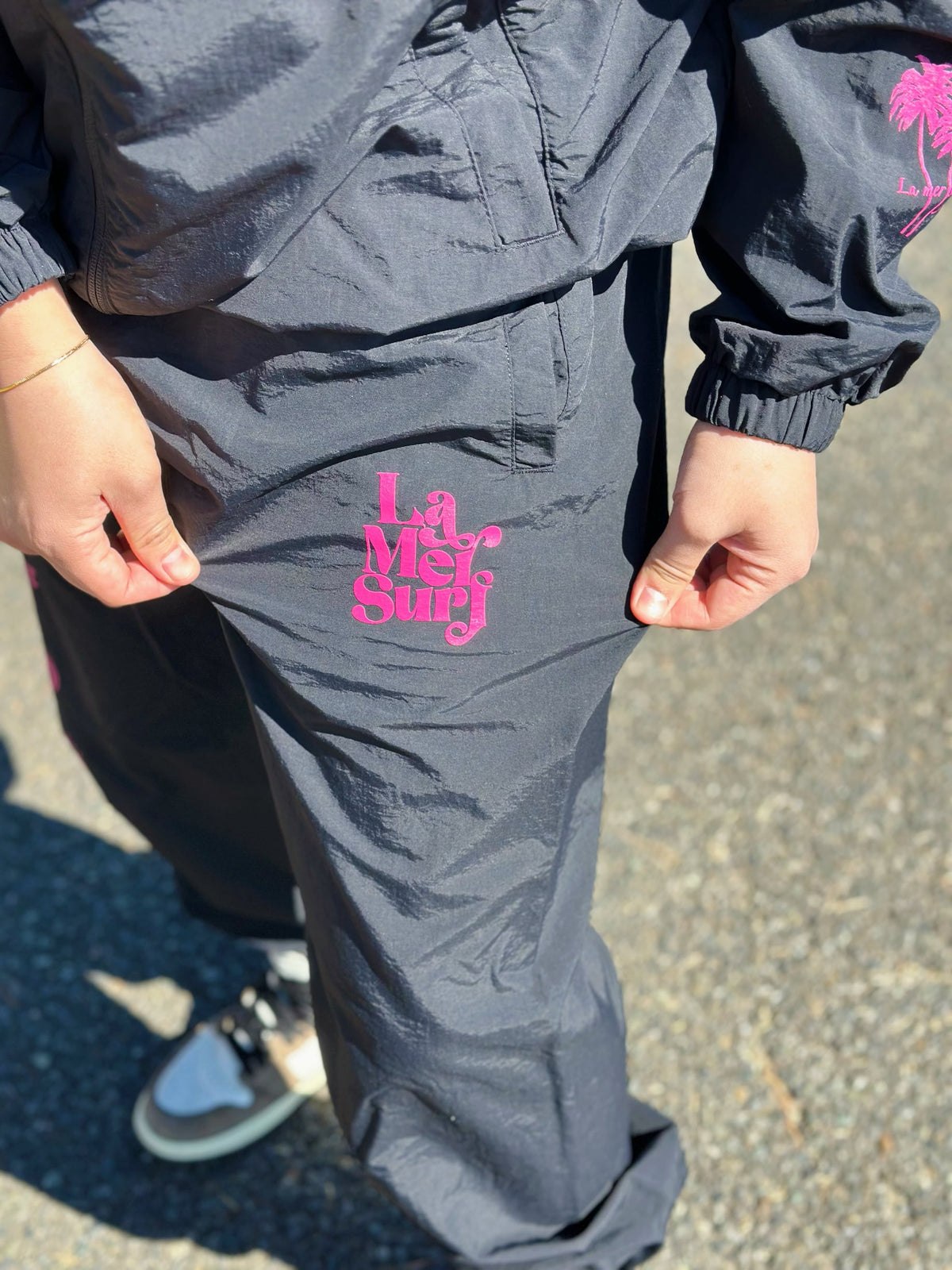 Multi Logo nylon Pants 秋服先行予約