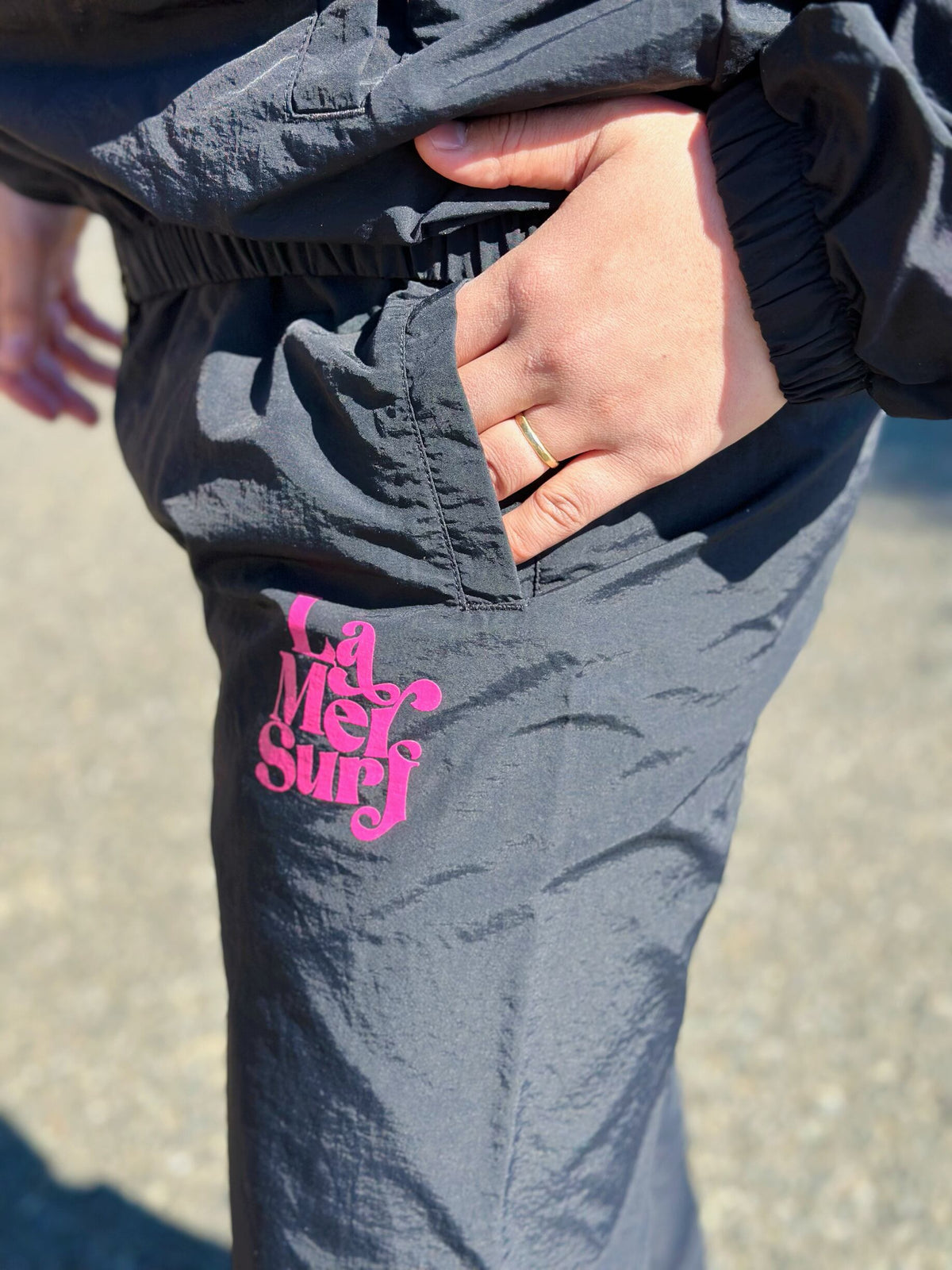 Multi Logo nylon Pants 秋服先行予約