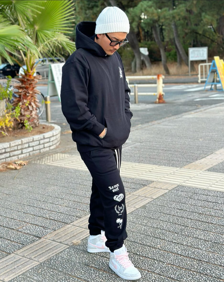 Multi Logo sweat pants 秋服先行予約