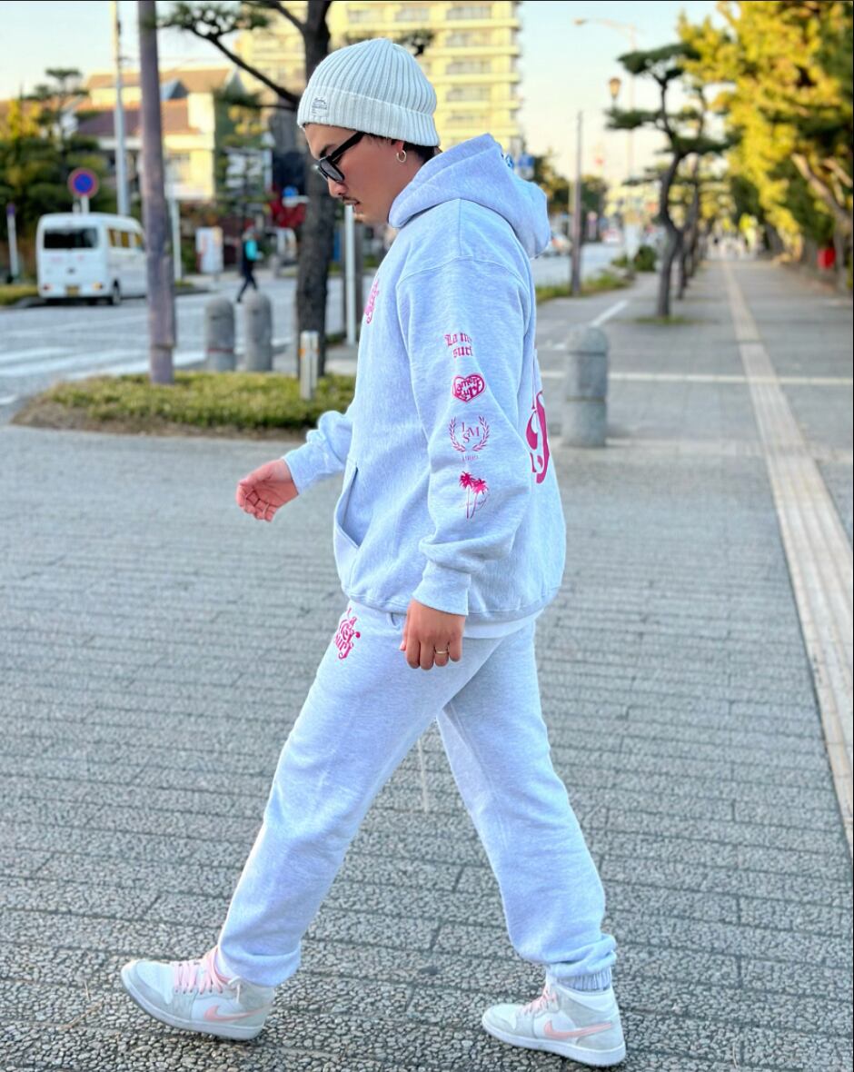 Multi Logo sweat pants 秋服先行予約