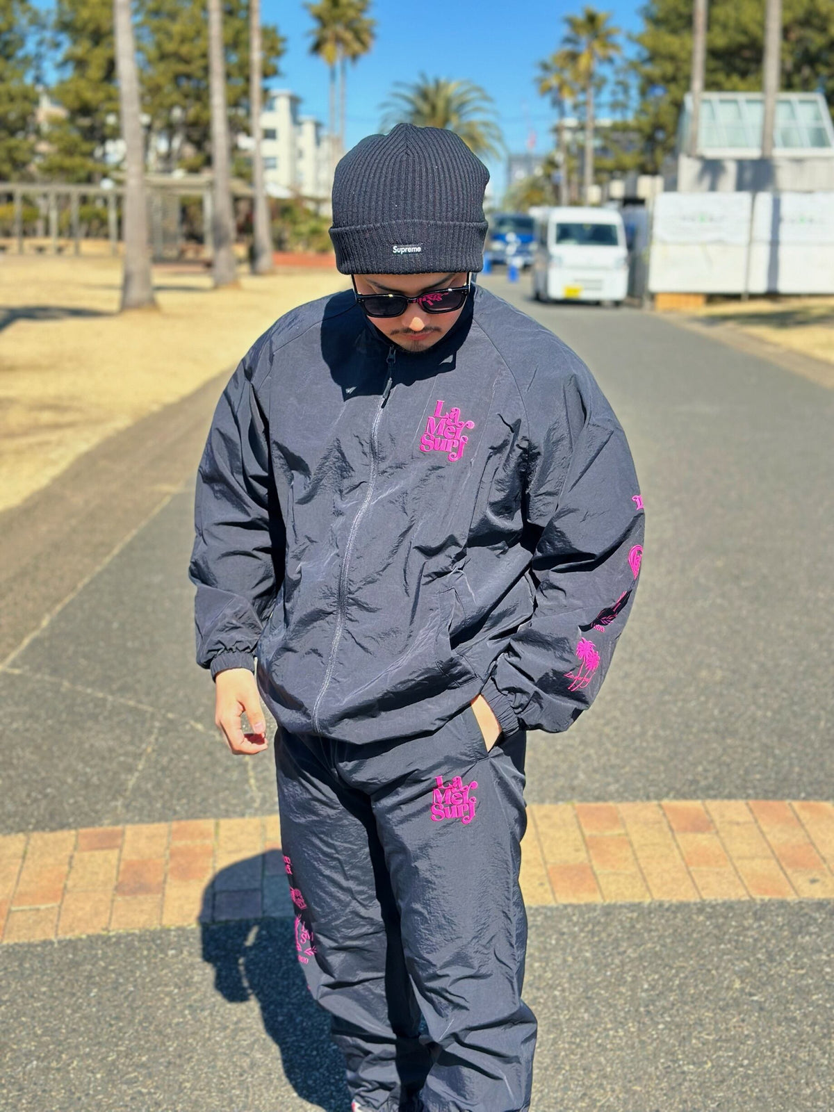 Multi Logo nylon jacket 秋服先行予約