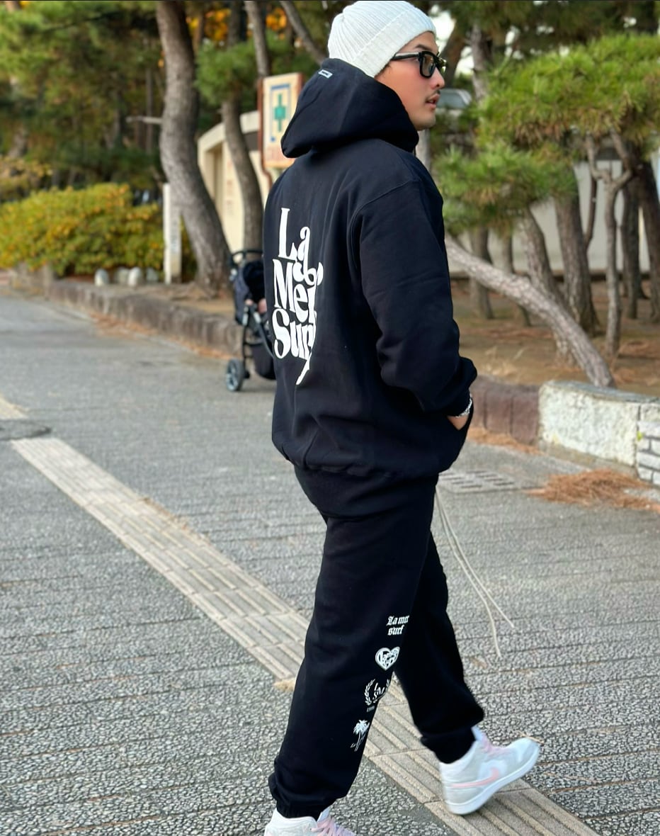 Multi Logo sweat pants 秋服先行予約